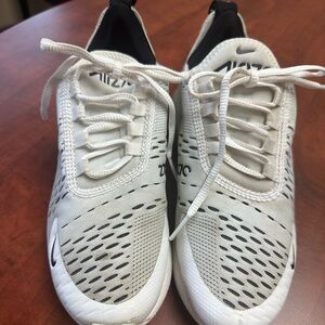 Nike Air Max 27c Size 5